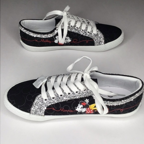Bradford Exchange Disney Mickey Mouse And Minnie Mouse Shoes With Glitter Trim. - Picture 9 of 11